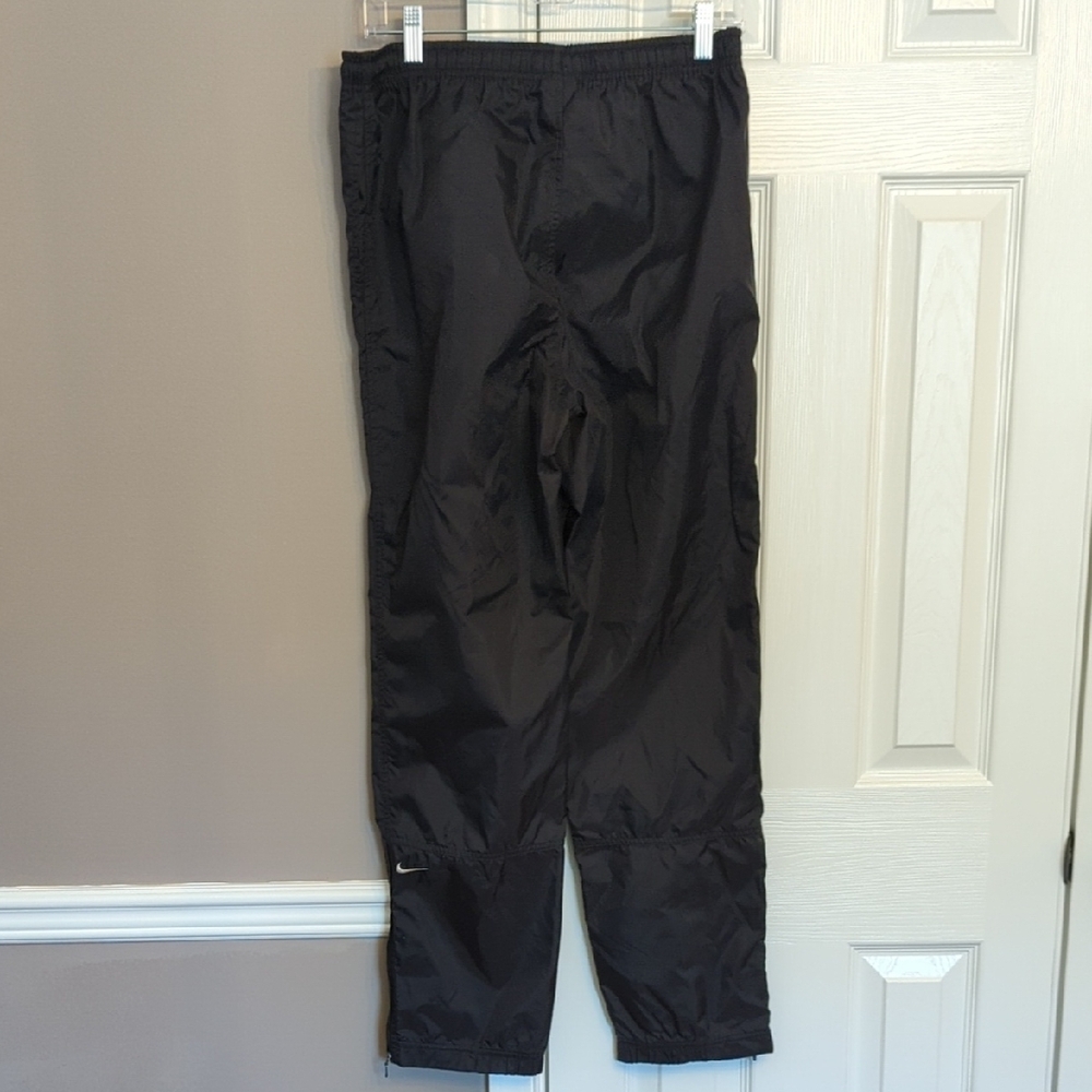 90s/Y2K Women's Black Windbreaker Pants, Swishy Pants - Picture 3 of 6
